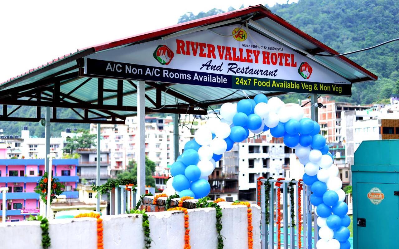 River Valley Hotel Risikés Kültér fotó